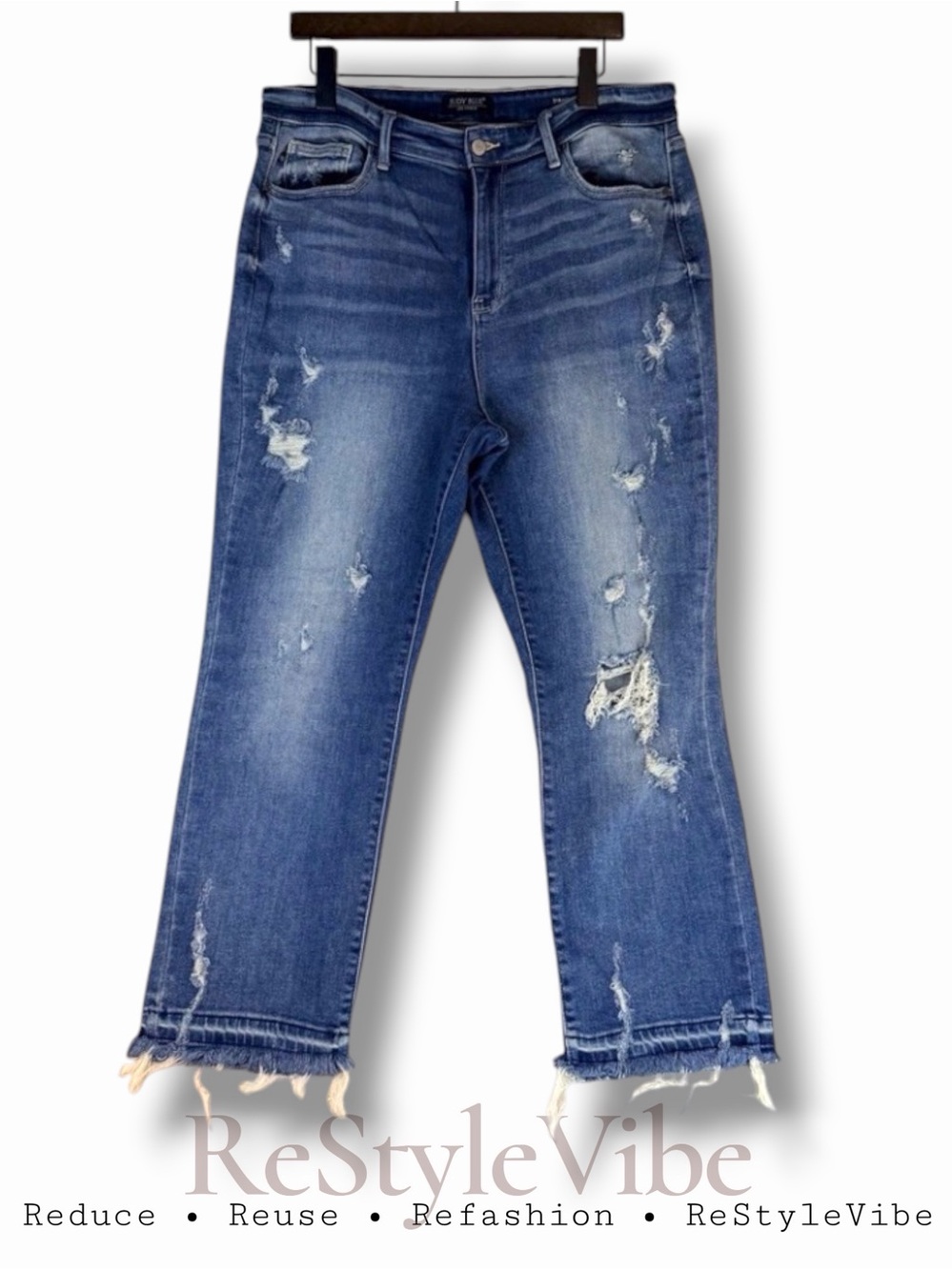 JUDY BLUE Women’s Size 13/31 Denim Jeans Straight Fit Distressed Style High Rise